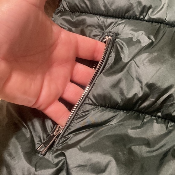 Dark green hooded zip front puffer coat size S - Picture 3 of 11